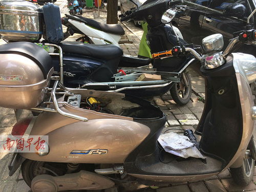 5月6日焦點(diǎn)圖 桂林查處近19噸'腳臭鹽'與電動(dòng)助力車蓄電池安全問(wèn)題引關(guān)注